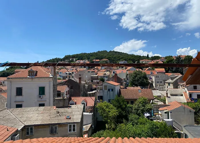 Cozy Seaview Retreat Апартаменты *