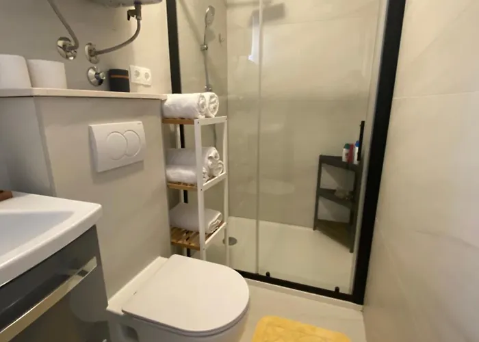 Cozy Seaview Retreat Апартаменты Сплит