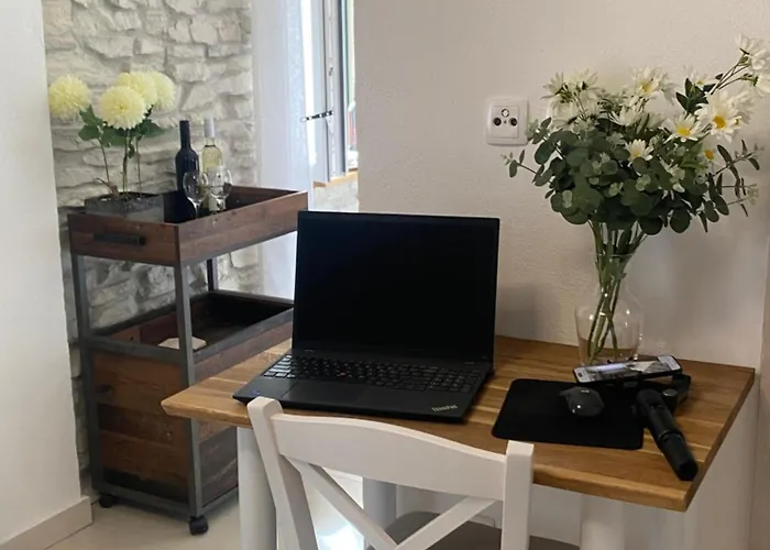 Cozy Seaview Retreat Апартаменты